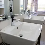 Apartment Lovely With Beautiful Pool *