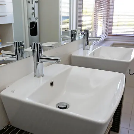 Apartment Lovely With Beautiful Pool *
