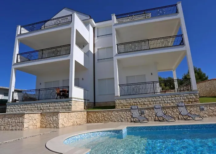 Lovely With Beautiful Pool 아파트