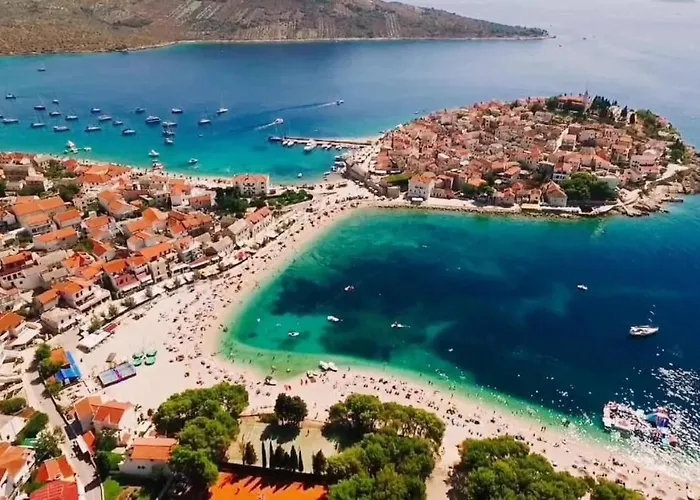 아파트 Lovely With Beautiful Pool 프리모스턴