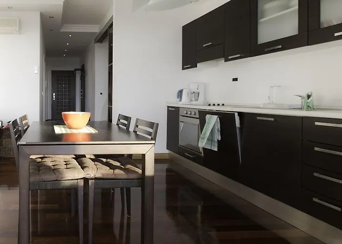 Lovely With Beautiful Pool *