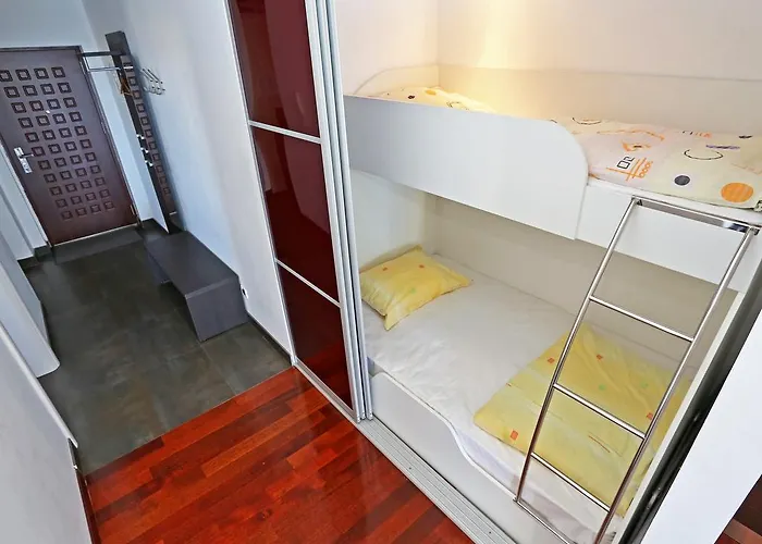 아파트 Lovely With Beautiful Pool *