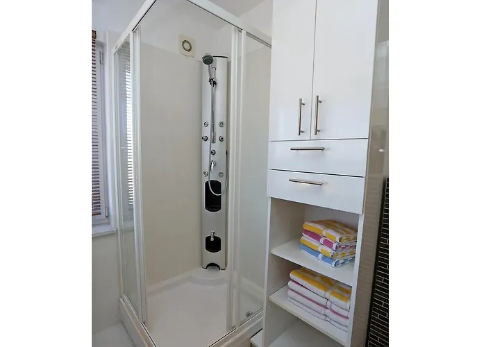 아파트 Lovely With Beautiful Pool *